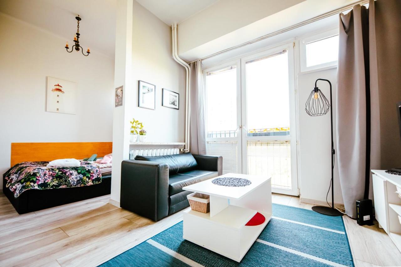 6th Floor Modern With French Balcony And Views Apartament Warszawa
