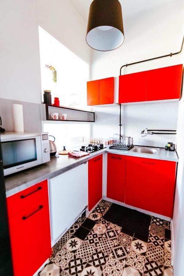 6th Floor Modern With French Balcony And Views * Warszawa